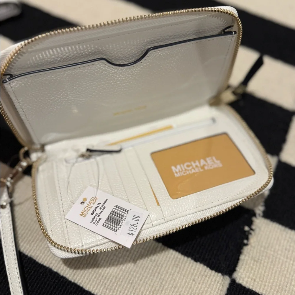 New with tags! Michael Kors Leather Smartphone Wristlet Wallet - Picture 4 of 4